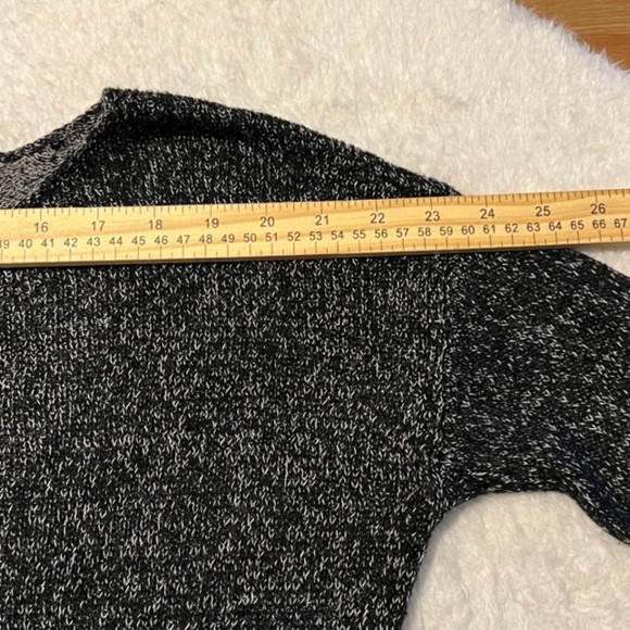 GARAGE Womens Black & White Knit Round Neck Pullover Sweater Size XS-S - Picture 8 of 10